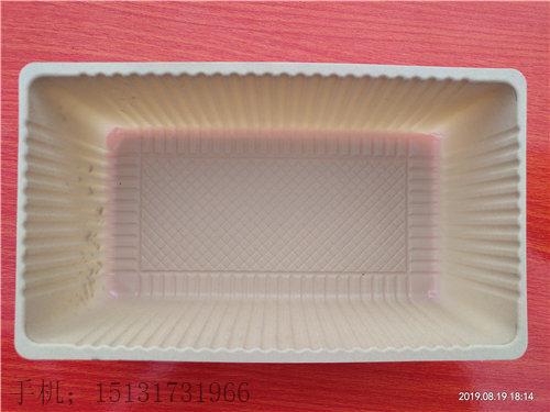 鑫鑫生產(chǎn)吸塑托盤不抄捷徑，實打?qū)? width=